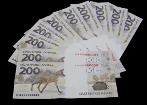 2.200 reais